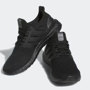 Adidas Ultraboost 5.0 DNA Triple Black W6.5